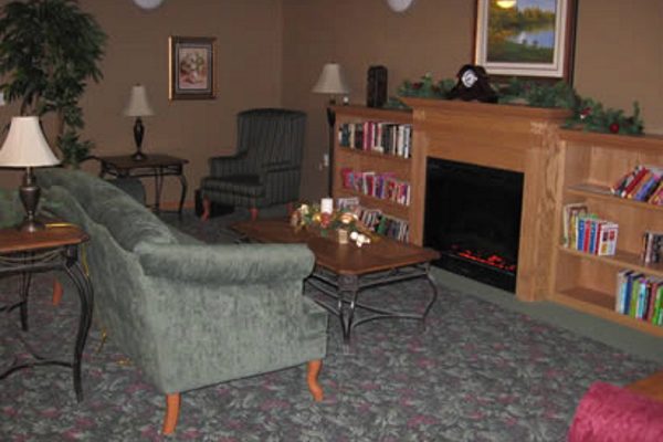Rose Of Des Moines - Assisted Living in Des Moines, IA photo 6